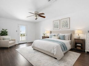 10 E Broken Oak Court, Spring TX 77381