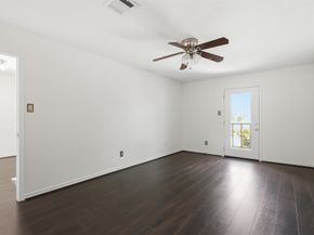 10 E Broken Oak Court, Spring TX 77381