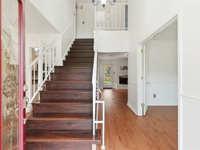 10 E Broken Oak Court, Spring TX 77381