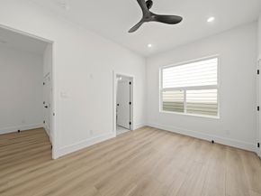 325 N Nagle Street, Houston TX 77003