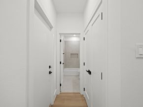 325 N Nagle Street, Houston TX 77003