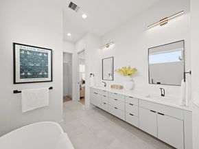 325 N Nagle Street, Houston TX 77003