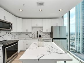 5925 Almeda Road 11616, Houston TX 77004