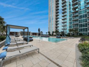 5925 Almeda Road 11616, Houston TX 77004