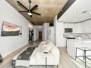 5925 Almeda Road 11616, Houston TX 77004