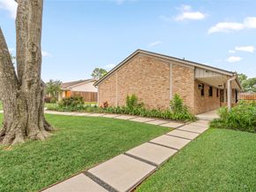 10818 Olympia Drive, Houston TX 77042