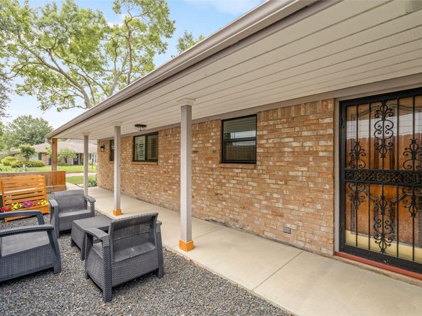 10818 Olympia Drive, Houston TX 77042