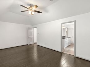 39 W Tallowberry Drive, The Woodlands TX 77381