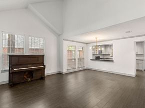 39 W Tallowberry Drive, The Woodlands TX 77381