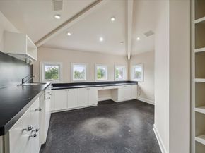 2102 McClendon Street, Houston TX 77030