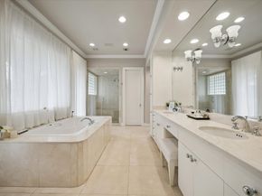 2102 McClendon Street, Houston TX 77030