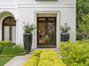 2102 McClendon Street, Houston TX 77030