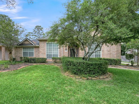 6307 Threeflower Lane, Houston TX 77345