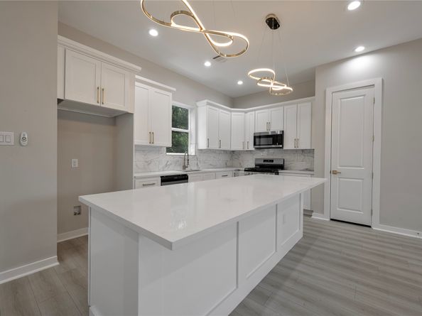 2805 Tierwester Street, Houston TX 77004