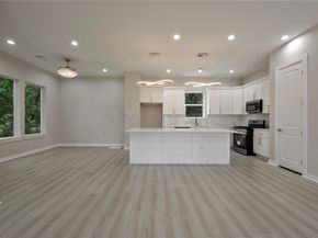 2805 Tierwester Street, Houston TX 77004