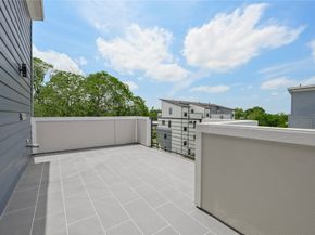 2805 Tierwester Street, Houston TX 77004