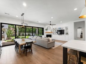 18 N Highland Court, The Woodlands TX 77381
