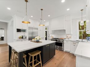18 N Highland Court, The Woodlands TX 77381
