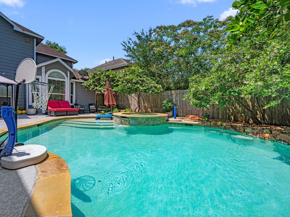 1931 Enchanted Park Drive, Spring TX 77386
