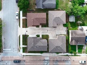 1515 Fairbanks Street, Houston TX 77009