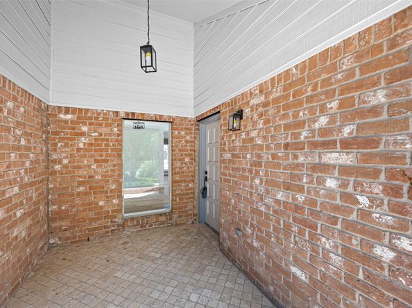 12210 Waldemar Drive, Houston TX 77077