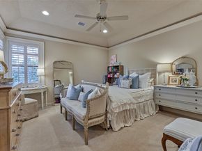 27 Knightsgate Circle, The Woodlands TX 77382