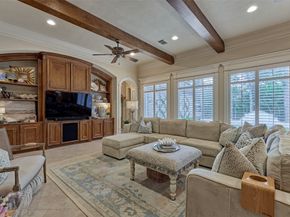 27 Knightsgate Circle, The Woodlands TX 77382