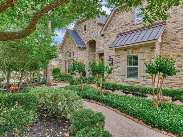 27 Knightsgate Circle, The Woodlands TX 77382