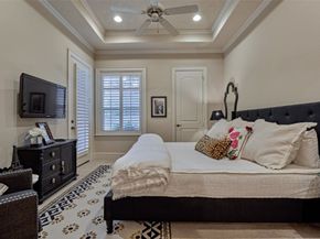 27 Knightsgate Circle, The Woodlands TX 77382