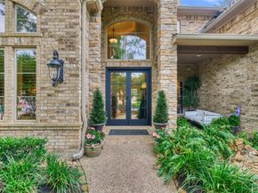 27 Knightsgate Circle, The Woodlands TX 77382