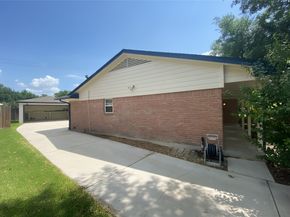 5114 Stillbrooke Dr, Houston TX 77035