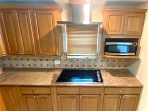 5114 Stillbrooke Dr, Houston TX 77035
