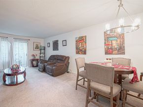 3075 Walnut Bend Lane 28, Houston TX 77042
