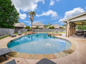19 Sandwell Place, Spring TX 77389