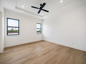 335 Harvard Street, Houston TX 77007