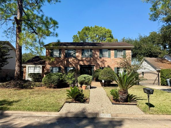 10818 Chevy Chase Drive, Houston TX 77042