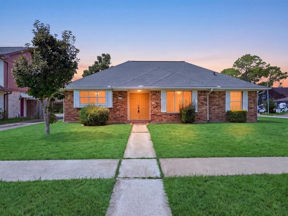 11602 Sagemeadow Lane, Houston TX 77089