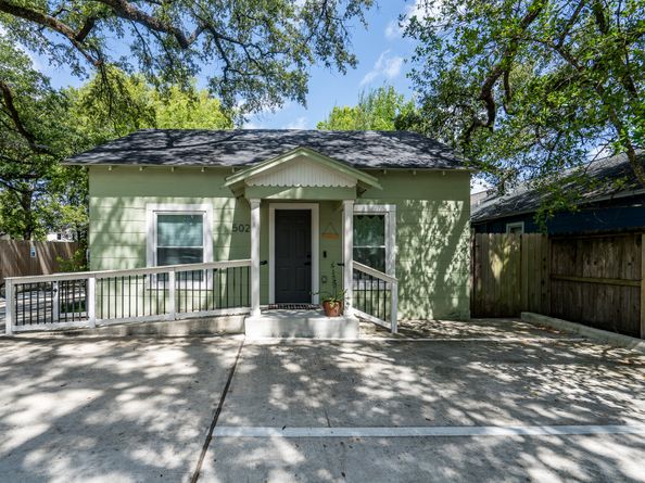 502 Malone Street, Tomball TX 77375