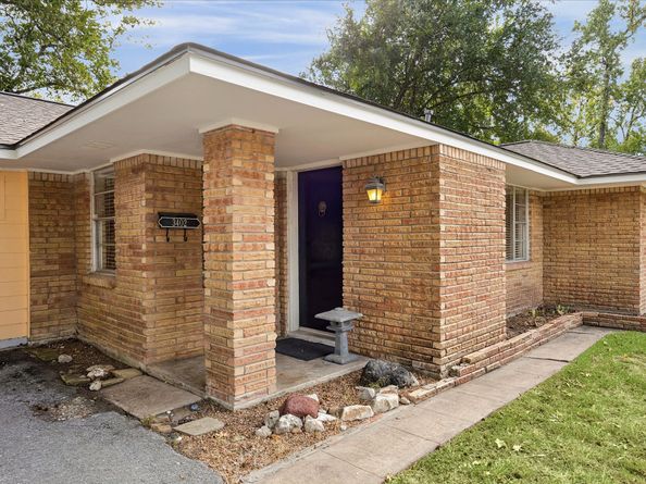 3402 Cameo Drive, Houston TX 77080