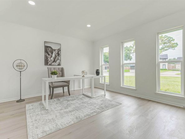 3351 S Sutton Square, Stafford TX 77477