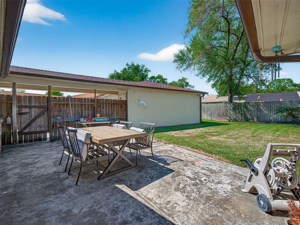 14415 Wadebridge Way, Houston TX 77015