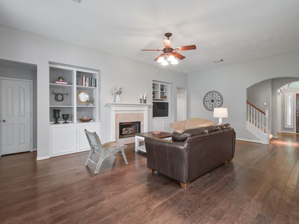 2 Westward Ridge Place, The Woodlands TX 77384