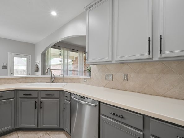 2 Westward Ridge Place, The Woodlands TX 77384