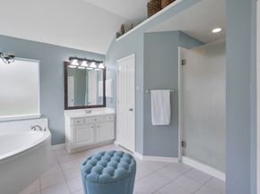 2 Westward Ridge Place, The Woodlands TX 77384