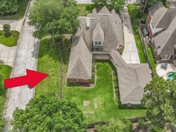 2 Westward Ridge Place, The Woodlands TX 77384