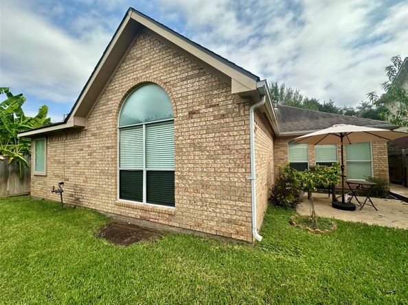 554 Ivy Cross Lane, Sugar Land TX 77479