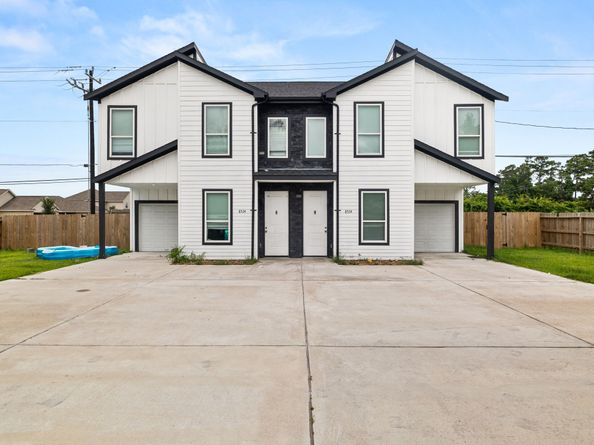 8534 Woodlyn Road, Houston TX 77028