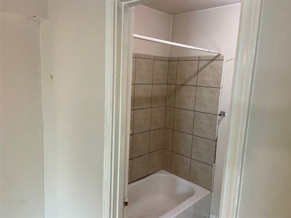 8730 Cowart Street, Houston TX 77029