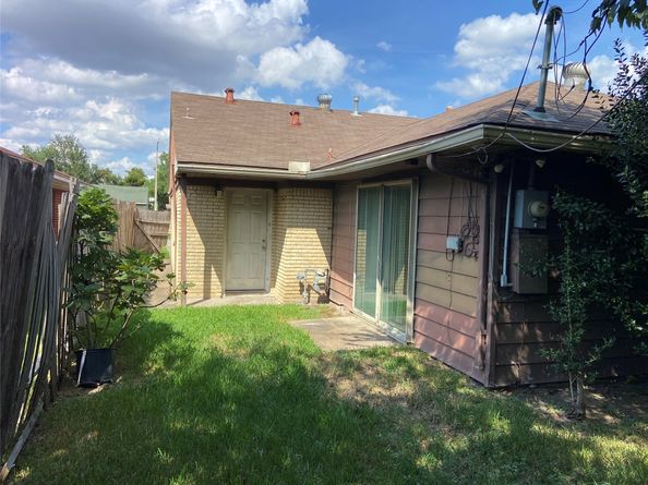 8730 Cowart Street, Houston TX 77029