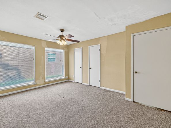 7211 Las Brisas Dr, Houston TX 77083